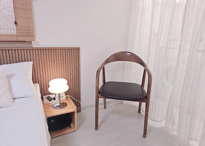 Haebangchon402 Rooftop House Namsan View Itaewon 4* Séoul