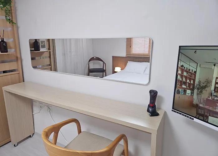Haebangchon402 Rooftop House Namsan View Itaewon 4*